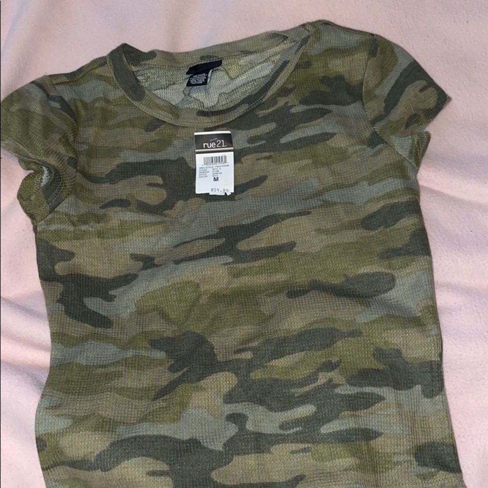 Rue 21 Camo crop top